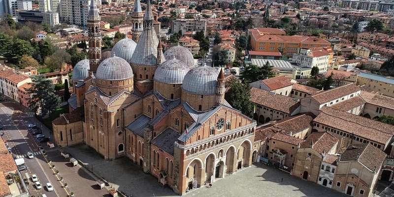 Guided visit to Padua's historic astronomical observatories