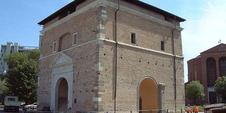 Porta Pontecorvo (of Porta Liviana)